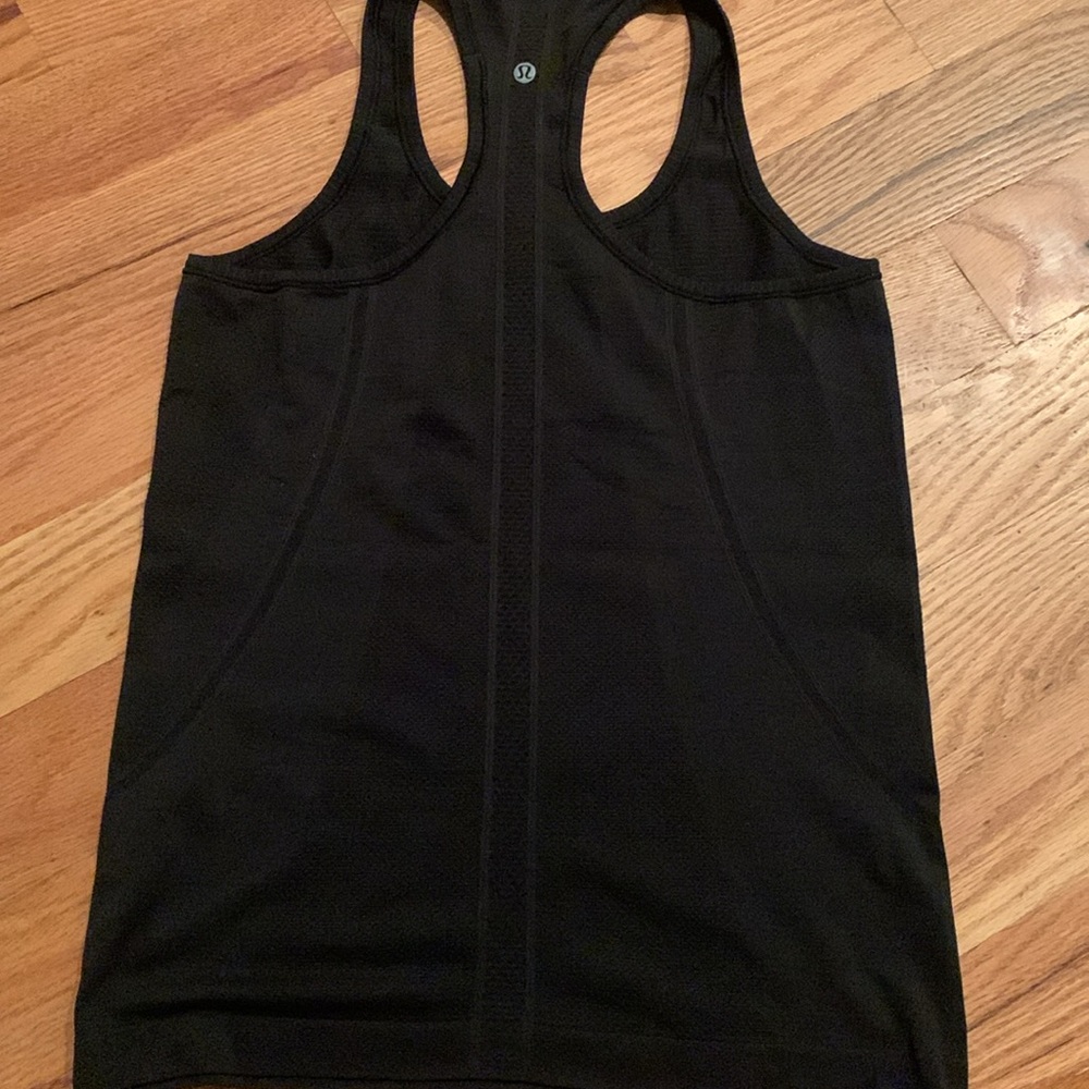 Lululemon Run: Swiftly Tech Tank - Black - Size 8… - image 3